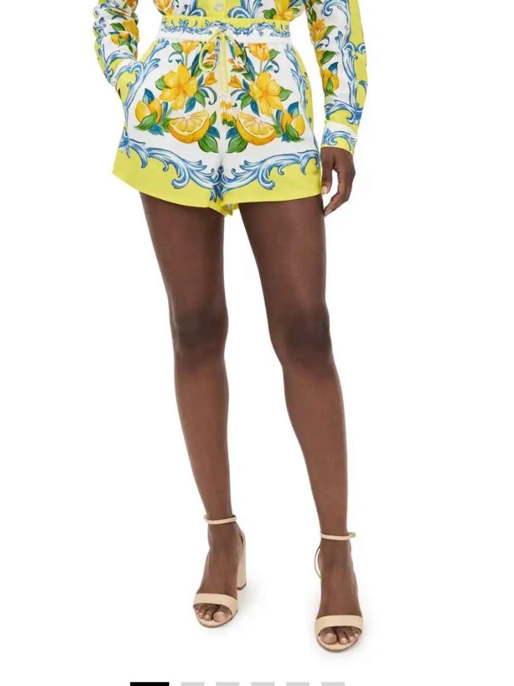 Farm Rio Sicily Scarf Off White Shorts Woman’s Floral Print Size Small